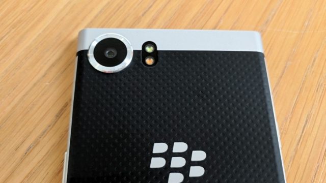 ผุดมือถือใหม่ BlackBerry (BBD100) ใช้ชิป SD625/SD626 หน้าจอ 1080p