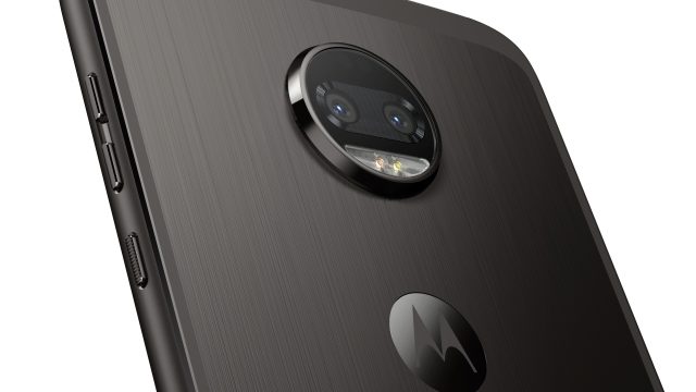 เปิดตัว Moto Z2 Force Edition มาพร้อมกล้องหลังคู่ จอ ShatterShield