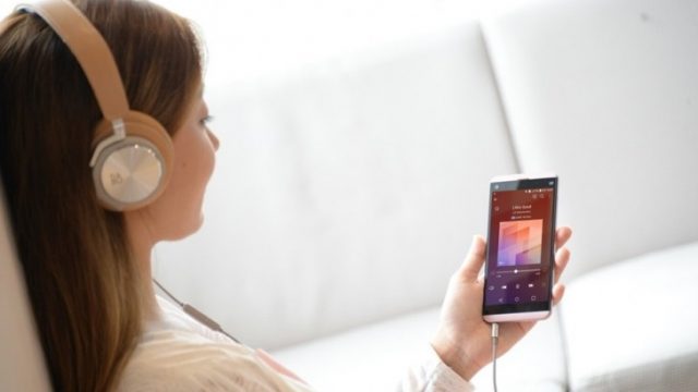 LG เริ่มวางขายเรือธงรุ่นเล็ก LG Q8 อย่างเป็นทางการ ก่อนส่ง Q6 ตามมาวีคหน้า
