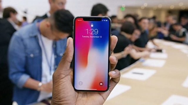 สำนัก KGI คาด ยอดพรีออเดอร์ iPhone X มีลุ้นทะลุ 50 ล้านเครื่อง