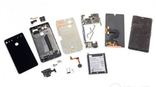 iFixit ชำแหละเครื่อง Essential Phone ให้คะแนนการซ่อม 1/10