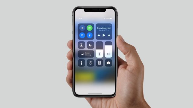 Samsung เตรียมรับทรัพย์จากยอดขาย iPhone X เฉลี่ย $110 ต่อเครื่อง