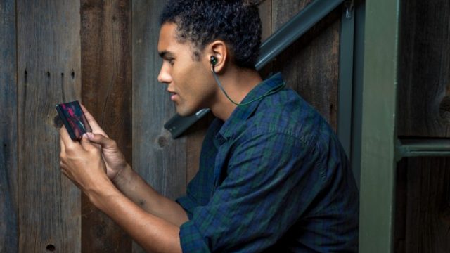 ซีอีโอตอบคำถามเหตุใด Razer Phone ถึงไม่มีช่องหูฟัง 3.5 มม.