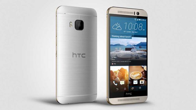 HTC และ Motorola พร้อมใจยันจะไม่ลดประสิทธิภาพเครื่องเก่าเหมือนค่ายผลไม้