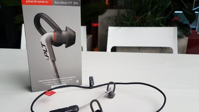[Review] Plantronics BackBeat FIT 305 หูฟังบลูทูธสายสปอร์ต เด่นดีไซน์ ใส่ออกกำลังก็ได้ ใส่เดินเล่นก็เท่