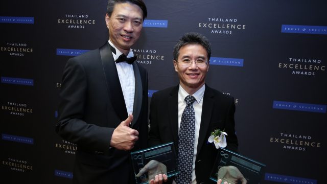 AIS ตอกย้ำการเป็นผู้นำด้านเทคโนโลยี คว้า 2 รางวัล จากเวที 2018 Frost & Sullivan Thailand Excellence Awards