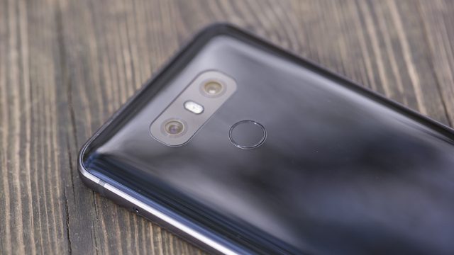คาด LG เล็งลดต้นทุน นำจอ LCD มาใช้กับเรือธง G7 แทนจอ OLED