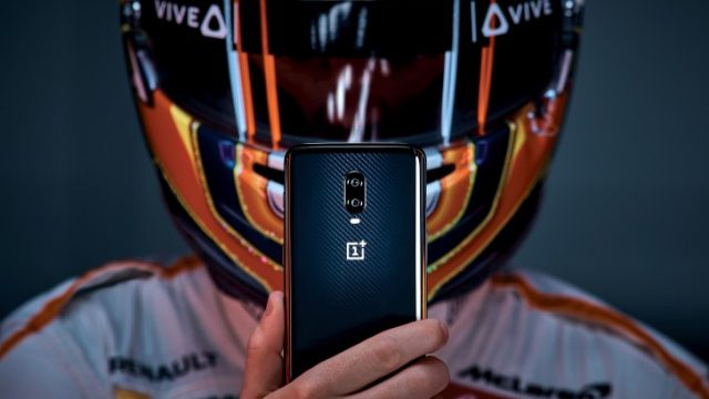 โดนใจสายซิ่ง!! เปิดตัว OnePlus 6T McLaren Edition ให้ RAM 10GB และเทคโนโลยี Warp Charge