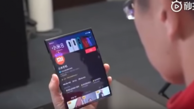 เผยคลิปใช้งานจริงสมาร์ทโฟนจอพับได้ของ Xiaomi คาดเจอกันที่ MWC 2019