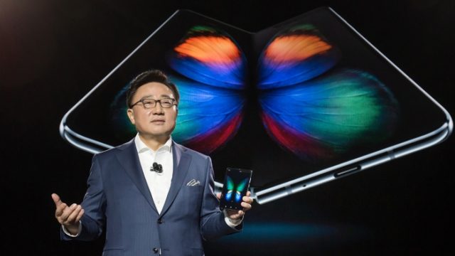 เปิดตัว Samsung Galaxy Fold ครั้งแรกกับสมาร์ทโฟนจอพับได้ของ Samsung