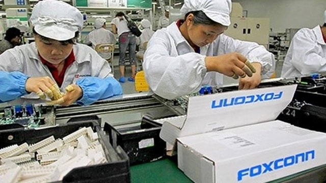 Foxconn พร้อมย้ายกำลังการผลิต iPhone ออกจากจีน หากสถานการณ์ยืดเยื้อ