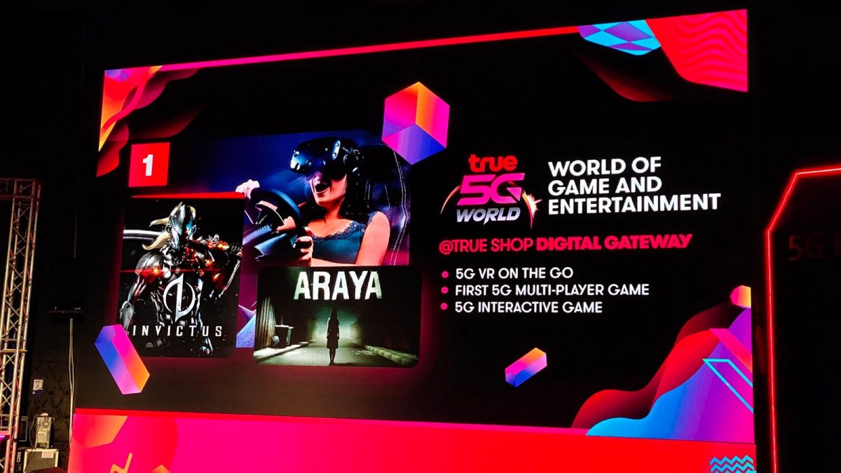 True 5G World @Siam Square