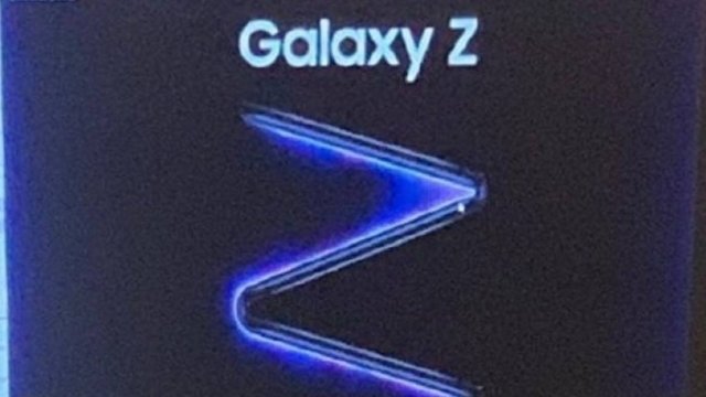 เผยโปสเตอร์โฆษณา Samsung Galaxy Z เรือธงจอพับ