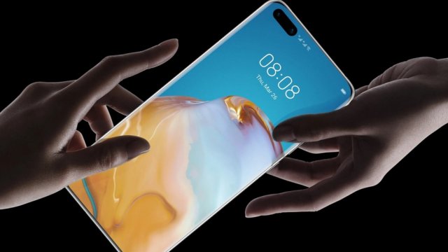 Huawei P40 Pro+ เป็นรุ่นที่เลือกใช้จอ OLED จาก Samsung