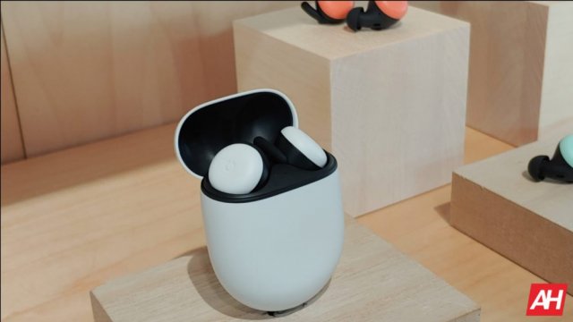 เปิดตัวปีก่อน ได้ขายปีนี้ Pixel Buds หูฟังไร้สายจาก Google