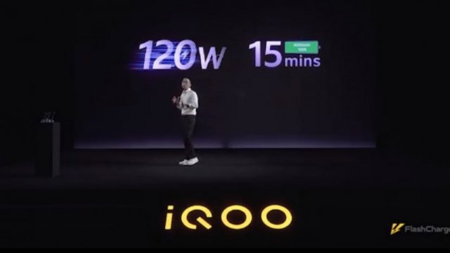 iQOO อวดเทคโนโลยีชาร์จไว Super FlashCharge 120W แบตฯ 4,000mAh เต็มใน 15 นาที