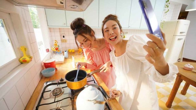 รวม 4 มุมปราบเซียน ‘หน้าสด-ย้อนแสง-มุมช้อน-ไลฟ์วิดีโอ’ กับ Samsung Galaxy A31