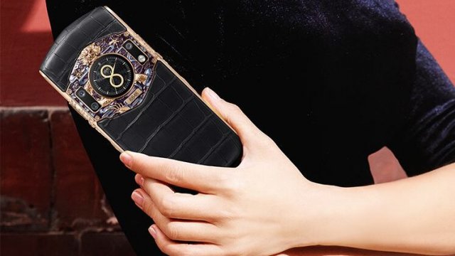 8848 เปิดตัวสมาร์ทโฟน M6 Luxury ราคาทะลุล้าน เน้นงานออกแบบและความแรง