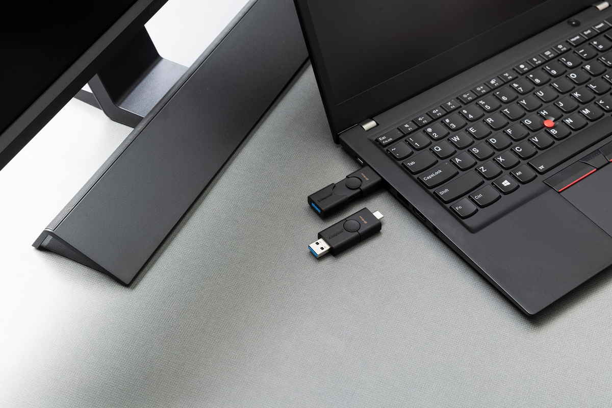 Kingston DataTraveler Duo