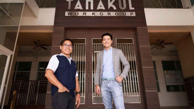 ทำความรู้จัก ‘ธนกูลเวิร์คกรุ๊ป’ ลุยทุกงานภาคสนามผลิตป้ายและงานออกแบบให้เสร็จทันคนตื่น สู้ได้ไม่ถอยในยุควิถีใหม่