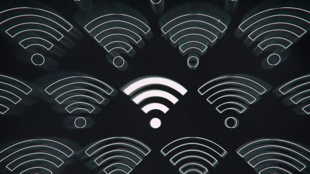 ง่ายกว่าเดิม! ลือ Android 12 ใส่ฟีเจอร์แชร์รหัส Wi-Fi ให้อุปกรณ์รอบข้างได้