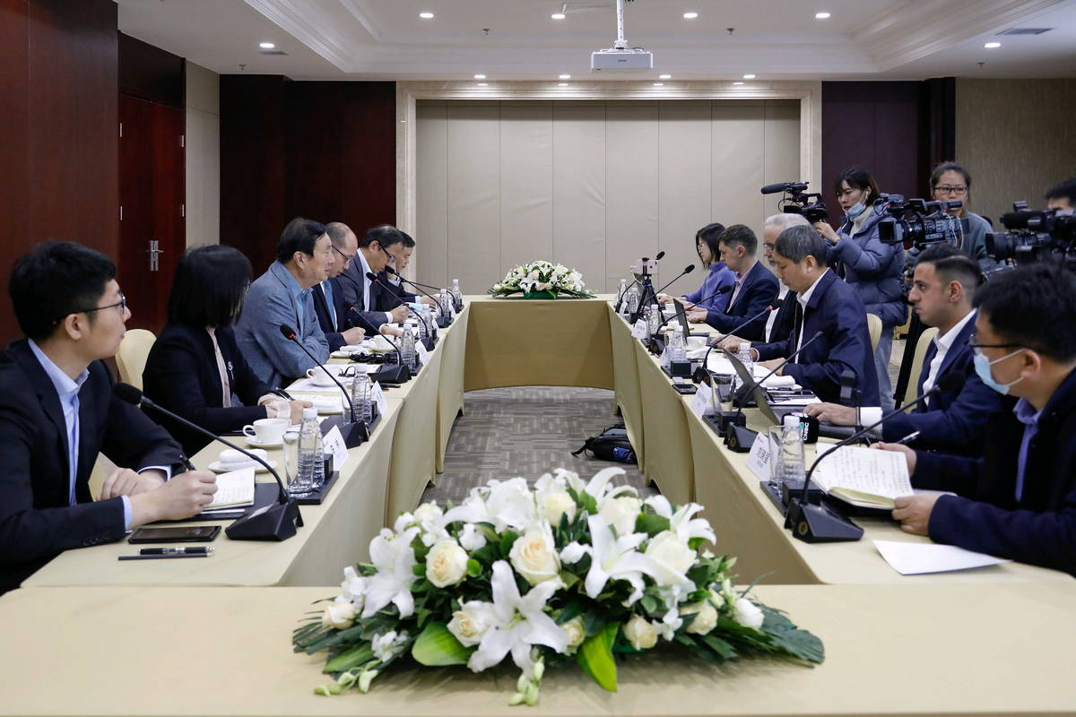 HUAWEI, 5G, ผู้ก่อตั้งหัวเว่ย