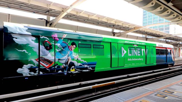 LINE TV เนรมิตขบวนรถไฟฟ้า BTS เป็นด้อมคอนเทนต์สุดฮิต จากกิจกรรม “LINE TV ดวลด้อม of The Year”