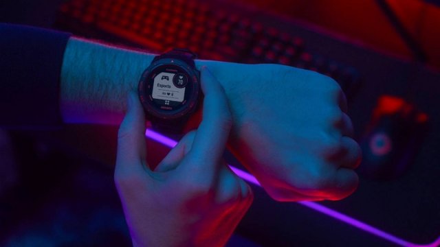 Garmin เปิดตัว Instinct Esports Edition จีพีเอสสมาร์ทวอทช์เรือนแรกของโลก