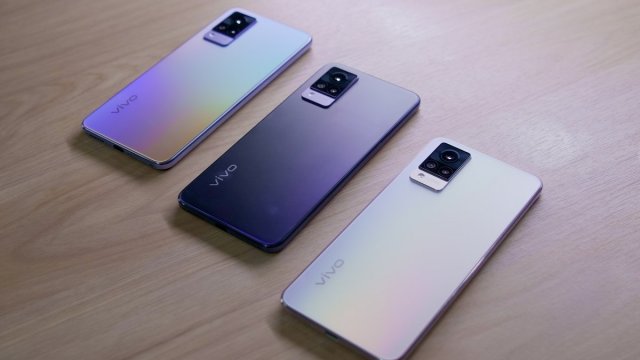เตรียมต้อนรับ Vivo V21 5G สมาร์ตโฟนสำหรับสายเซลฟี คาดเปิดตัวในไทยเร็ว ๆ นี้