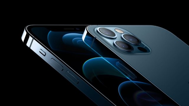 สื่อออกอ้าง Samsung กับ LG จะทำจอ LTPO ให้ iPhone 13 Pro / 13 Pro Max
