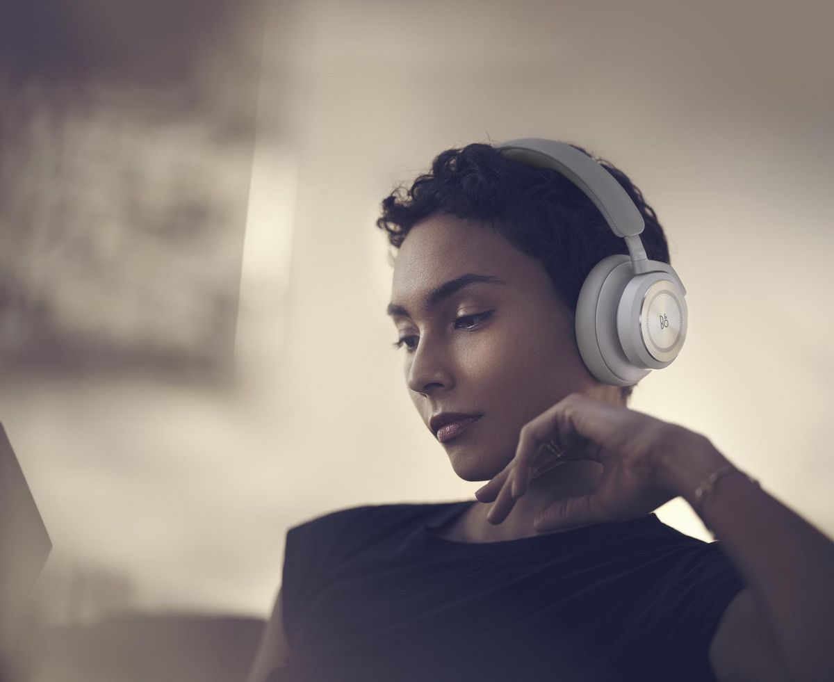 Bang & Olufsen เปิดตัวหูฟังรุ่นใหม่ Beoplay HX