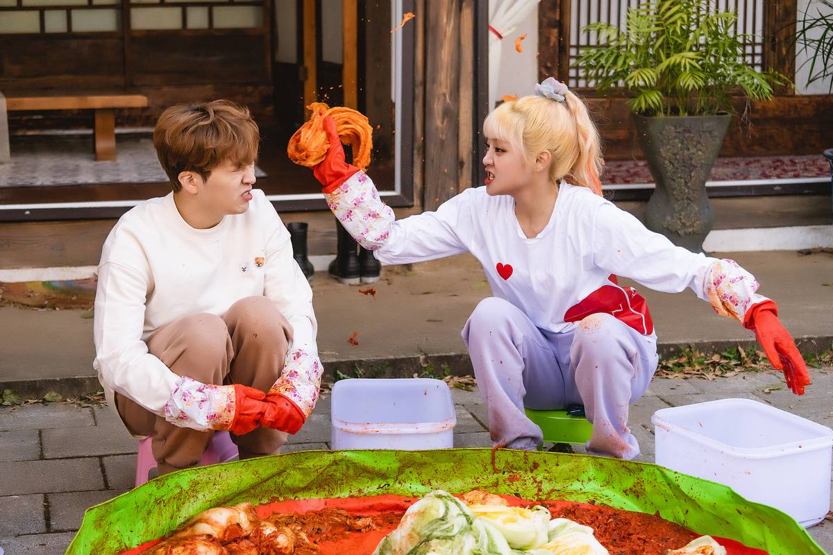 ซีรีส์วัยใส ๆ หัวใจสุดเปิ่น (So Not Worth It)