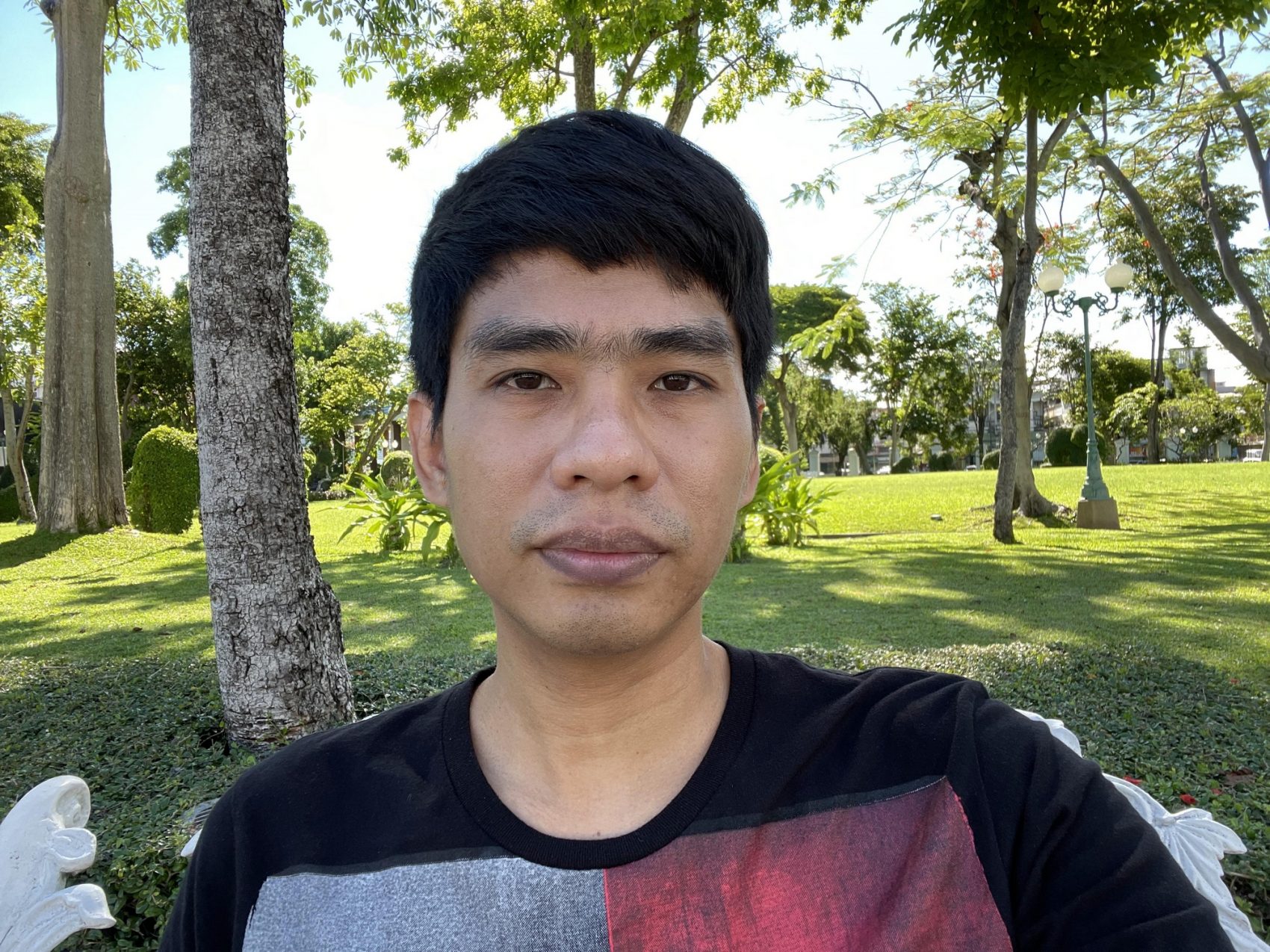 เทียบกล้อง Samsung Galaxy S21+ 5G VS iPhone 12 Pro