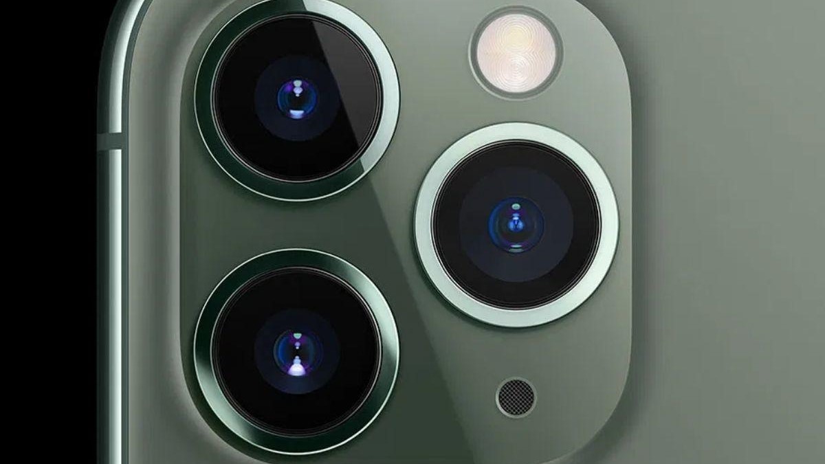 iPhone 13