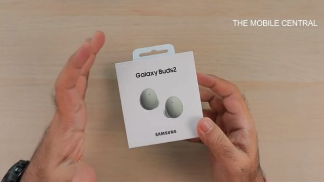 ไม่รอเปิดตัวกันเหรอ! ชมคลิปแกะกล่อง Samsung Galaxy Buds2 สีเขียวมะกอก