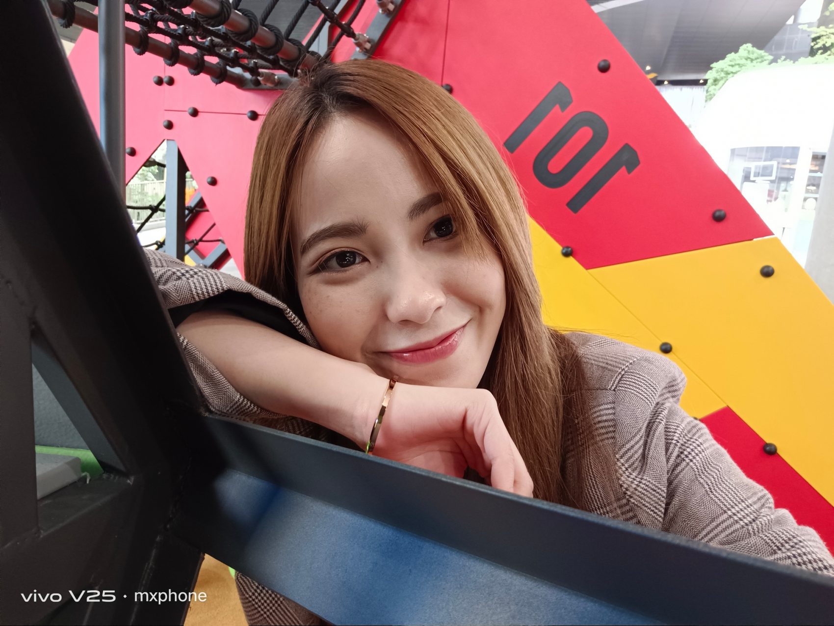 vivo V25 5G รีวิว