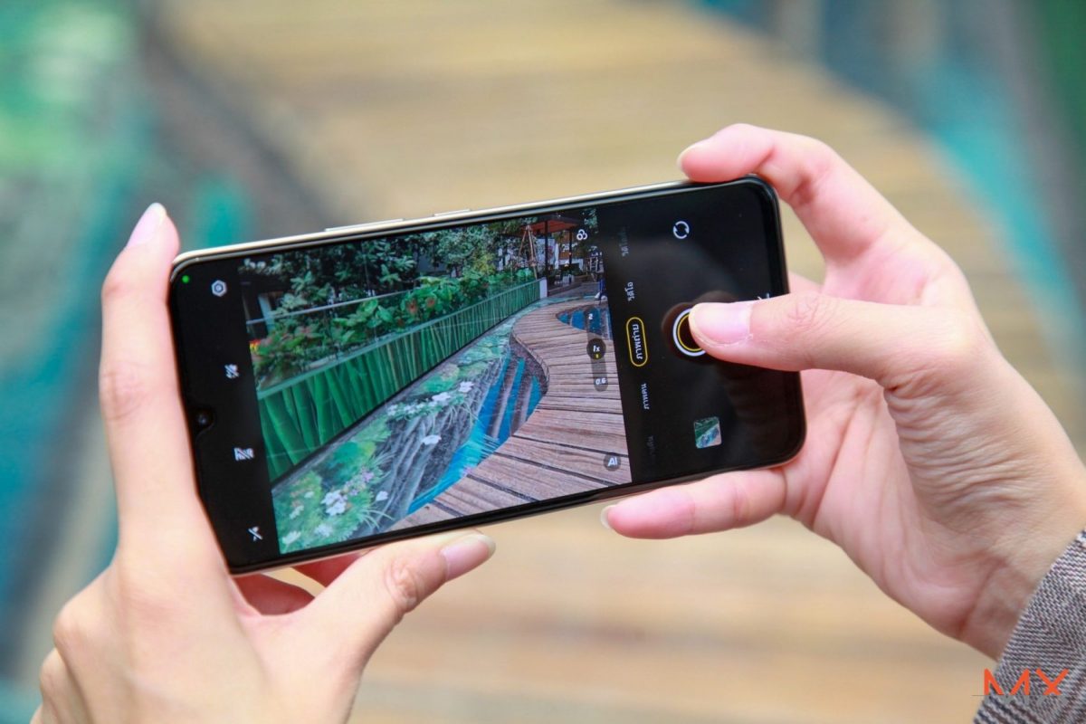 vivo V25 5G รีวิว