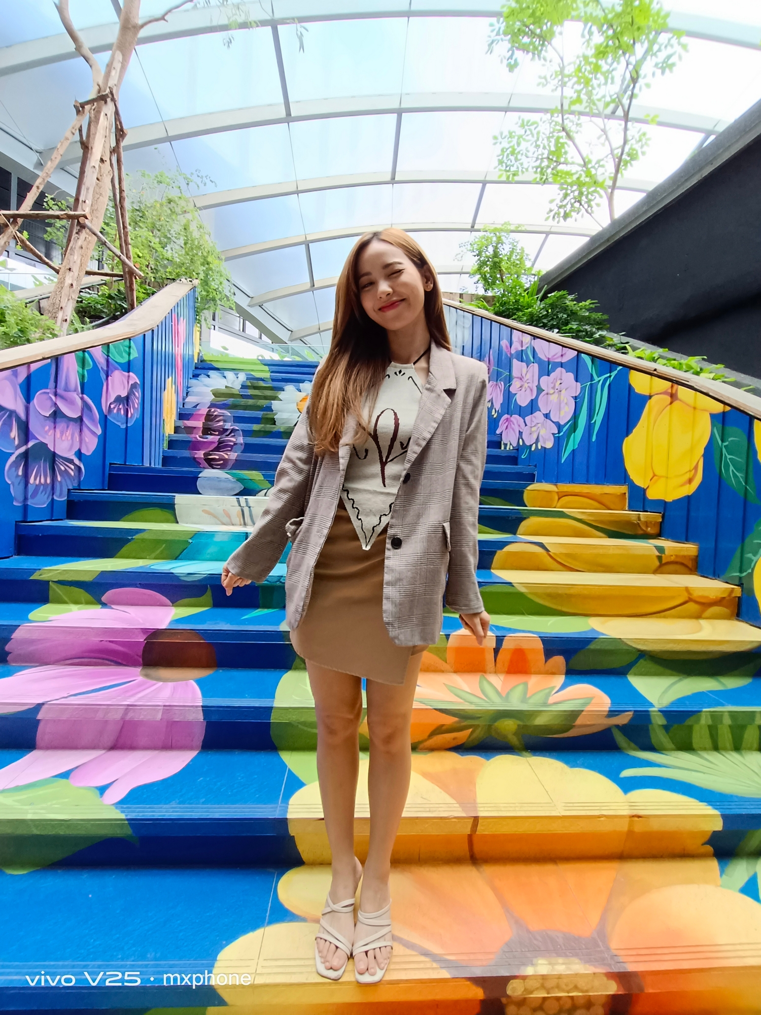 vivo V25 5G รีวิว