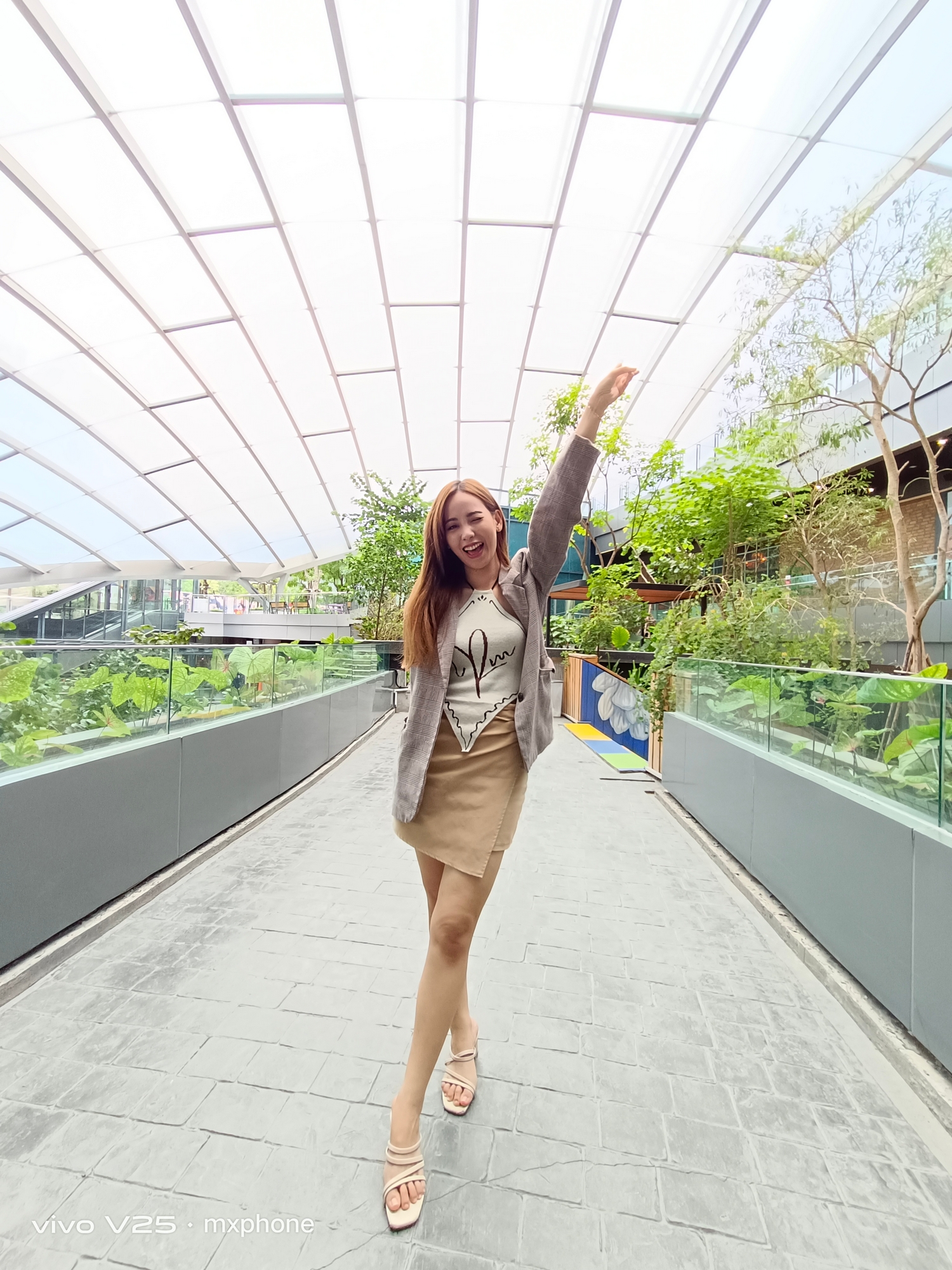 vivo V25 5G รีวิว