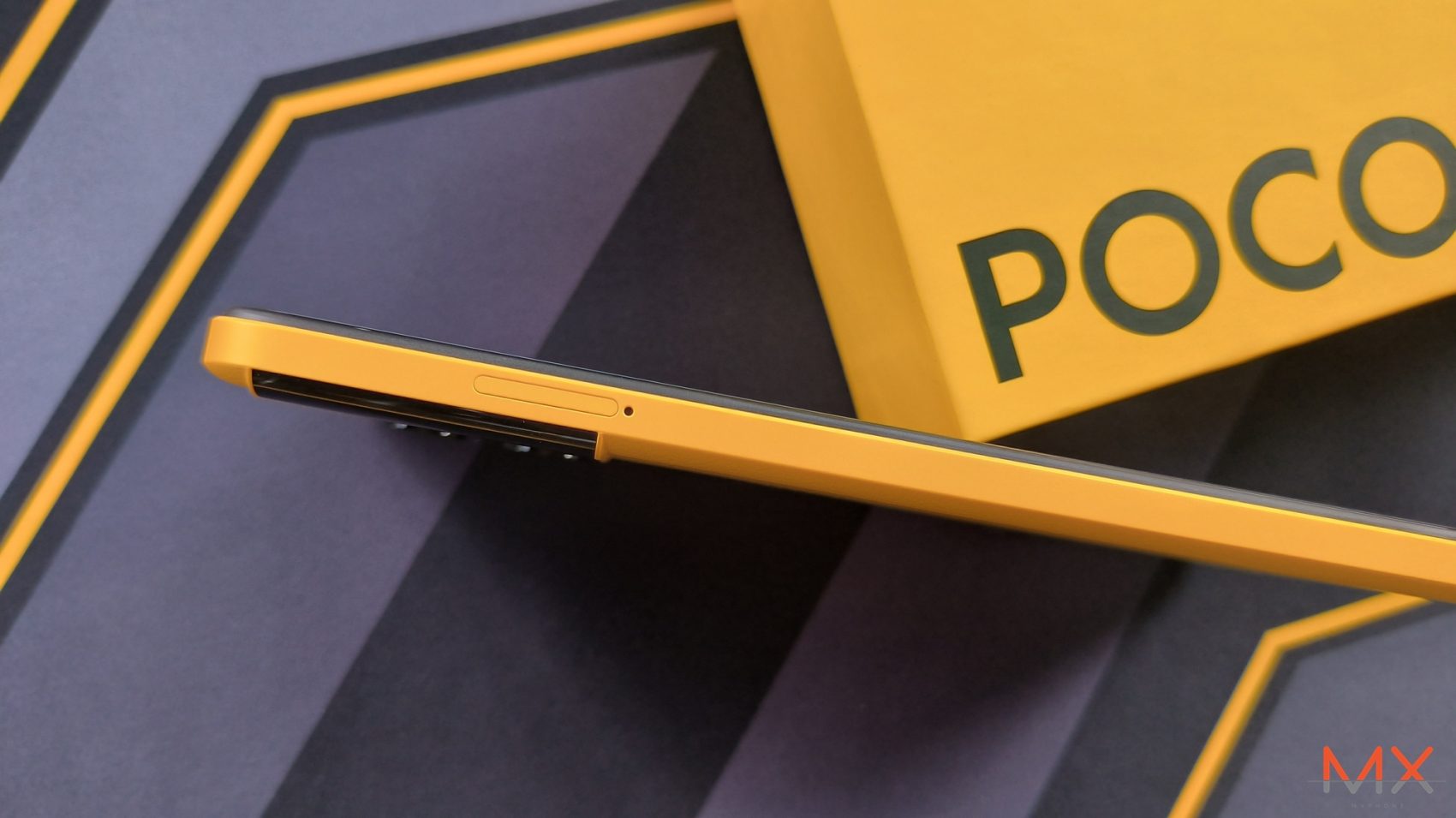 รีวิว POCO M5