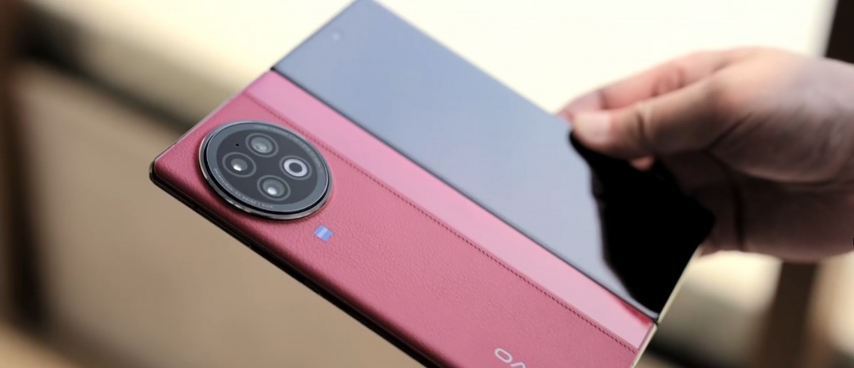 vivo X Fold2