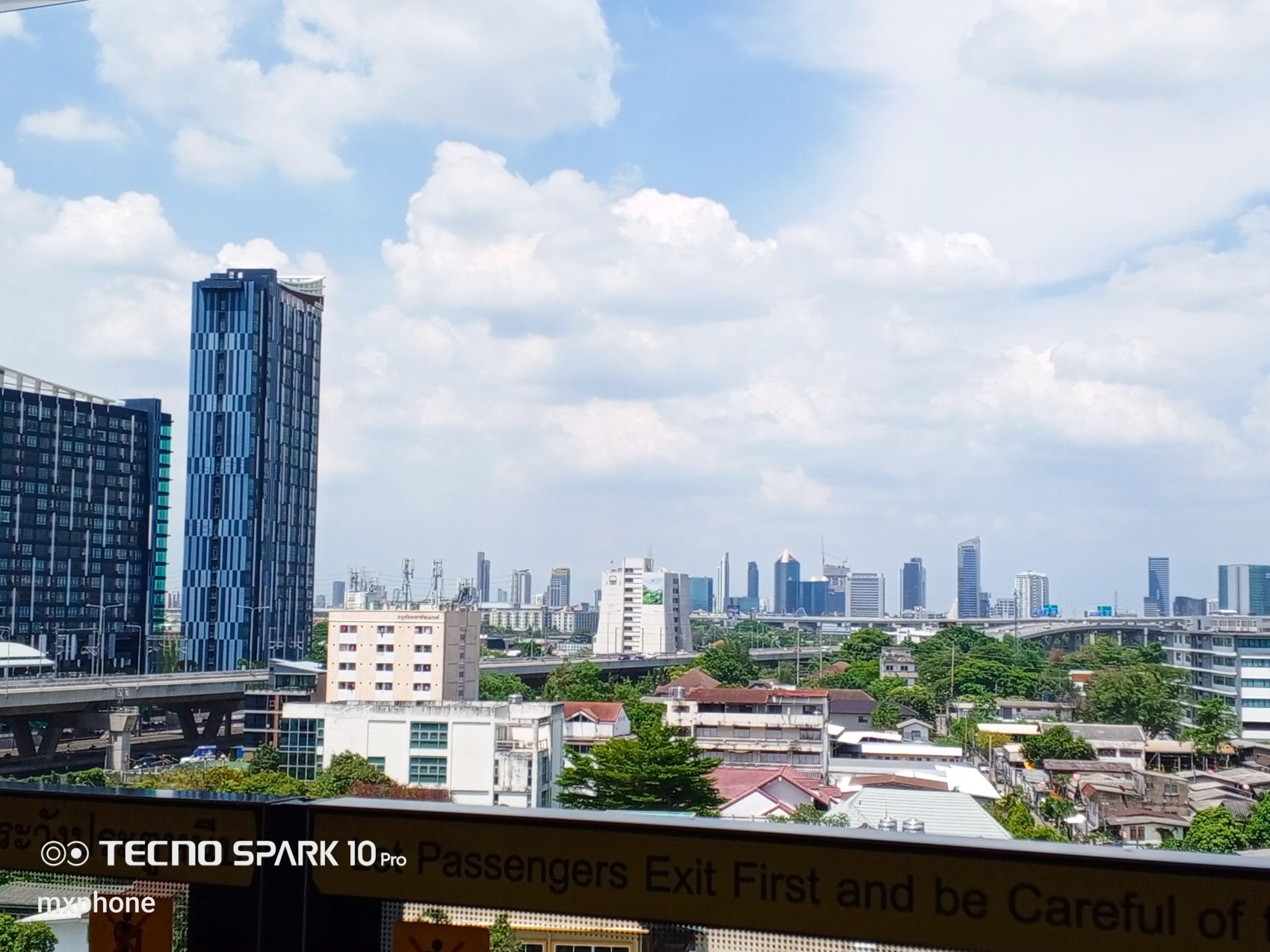 TECNO SPARK 10 Pro รีวิว