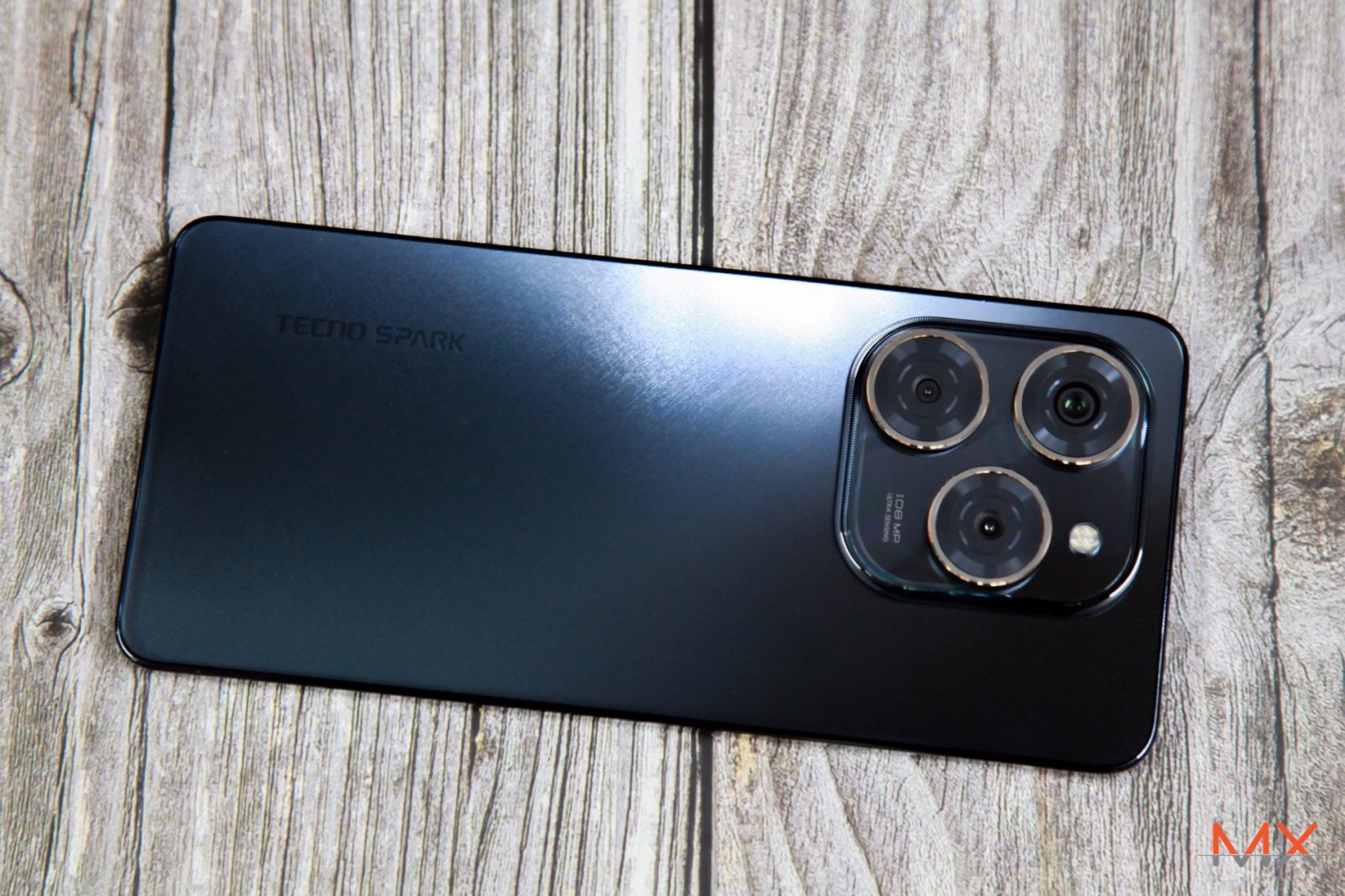 TECNO SPARK 20 Pro รีวิว