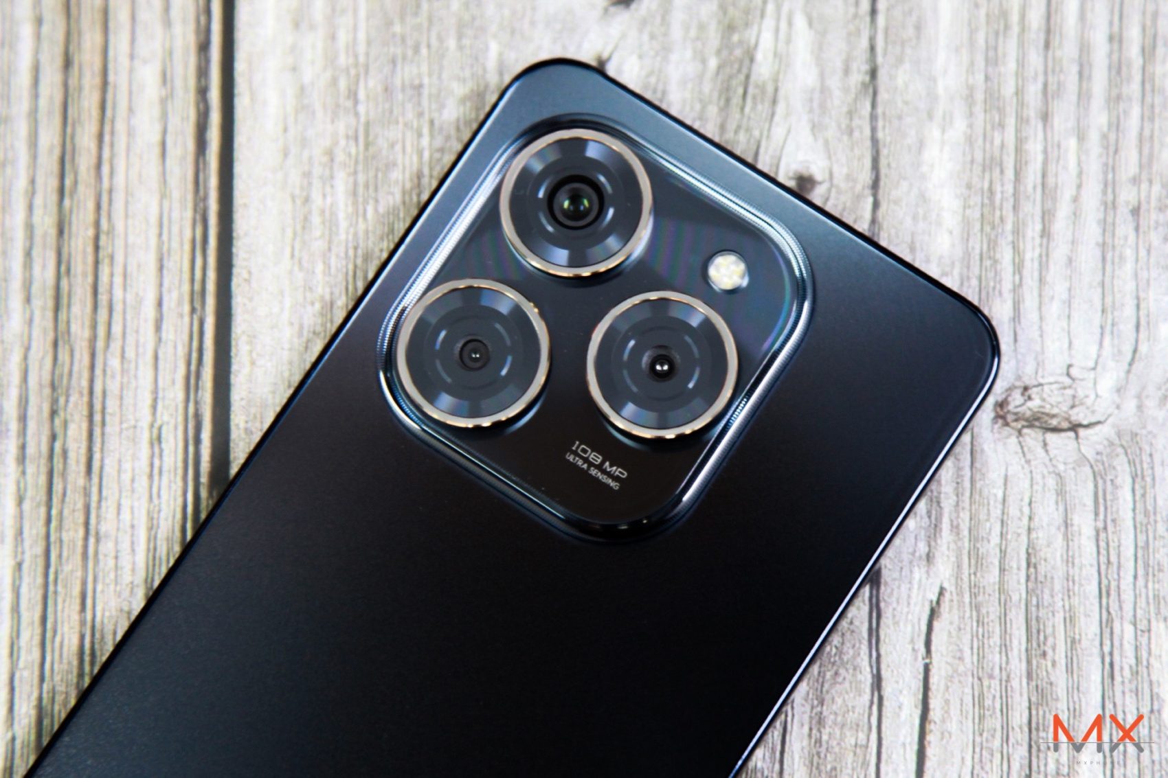 TECNO SPARK 20 Pro รีวิว