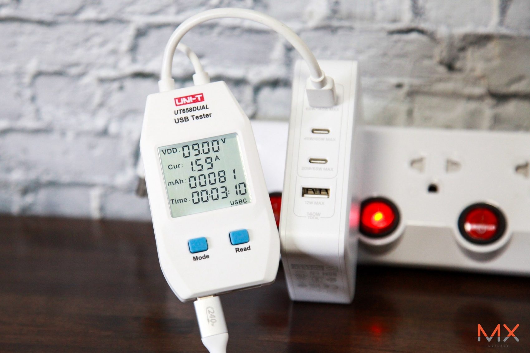 Belkin BoostCharge Pro 140W รีวิว