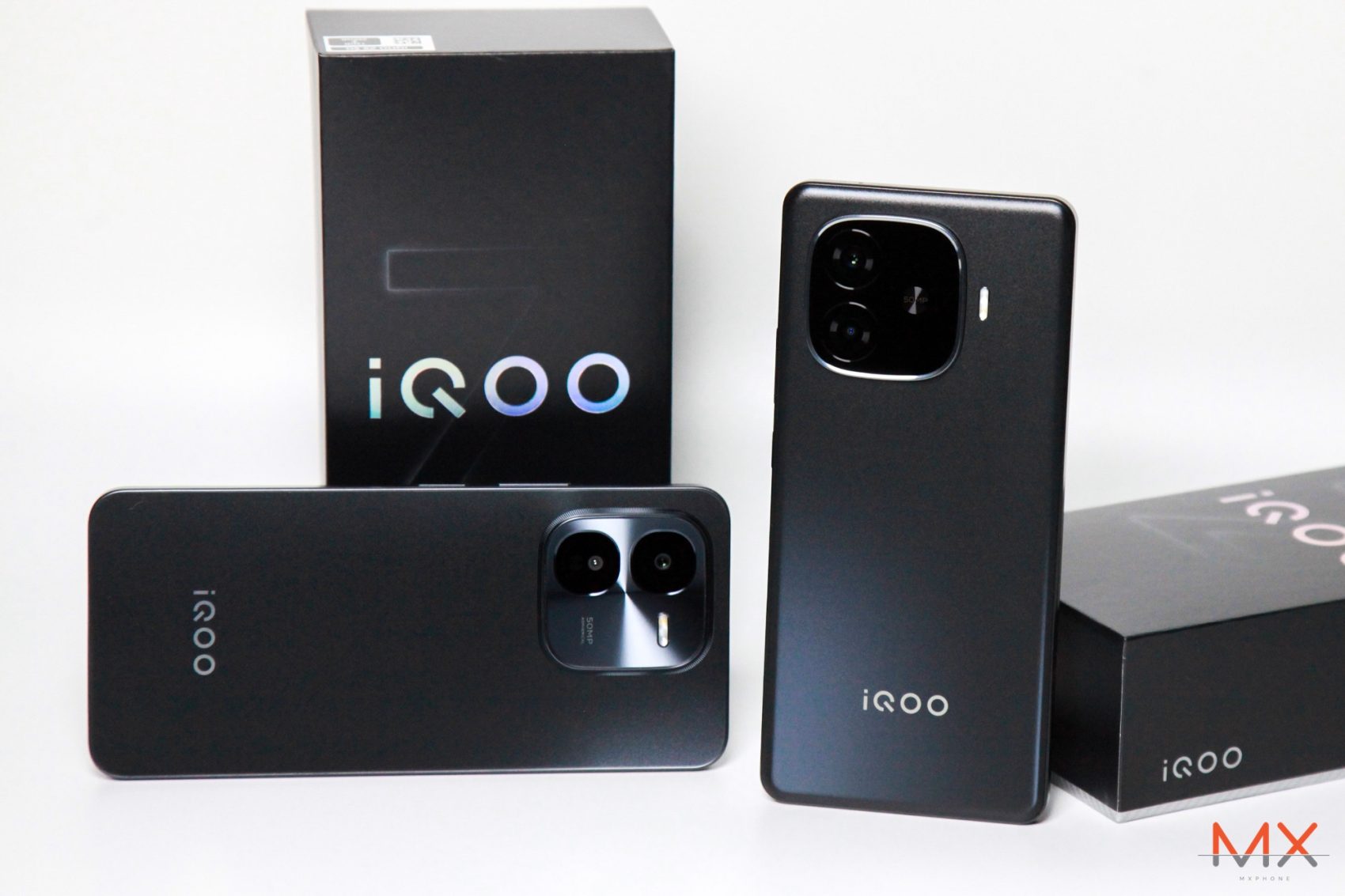 iQOO Z9 5G iQOO Z9x 5G รีวิว