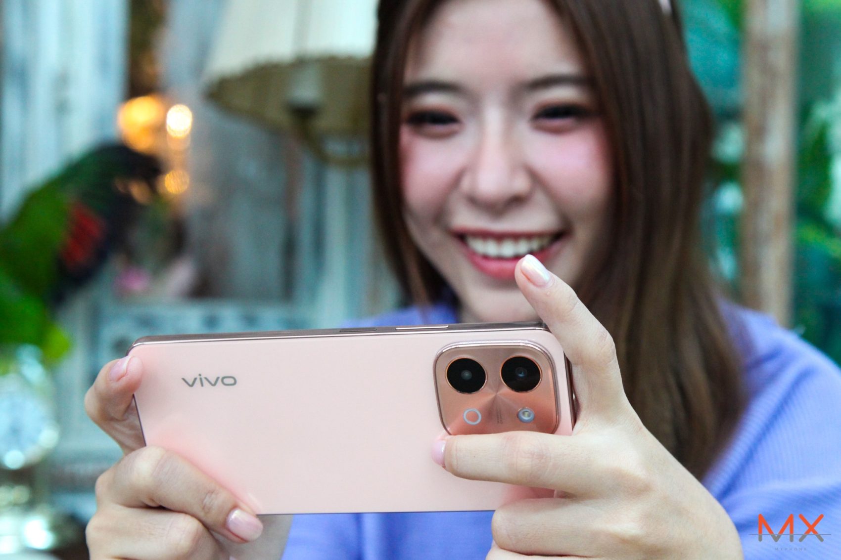 vivo Y28 รีวิว vivo Y18 รีวิว