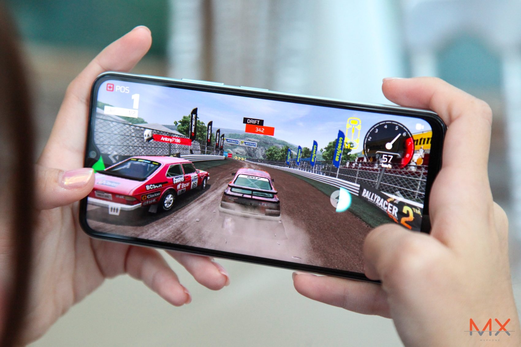 vivo Y28 รีวิว vivo Y18 รีวิว