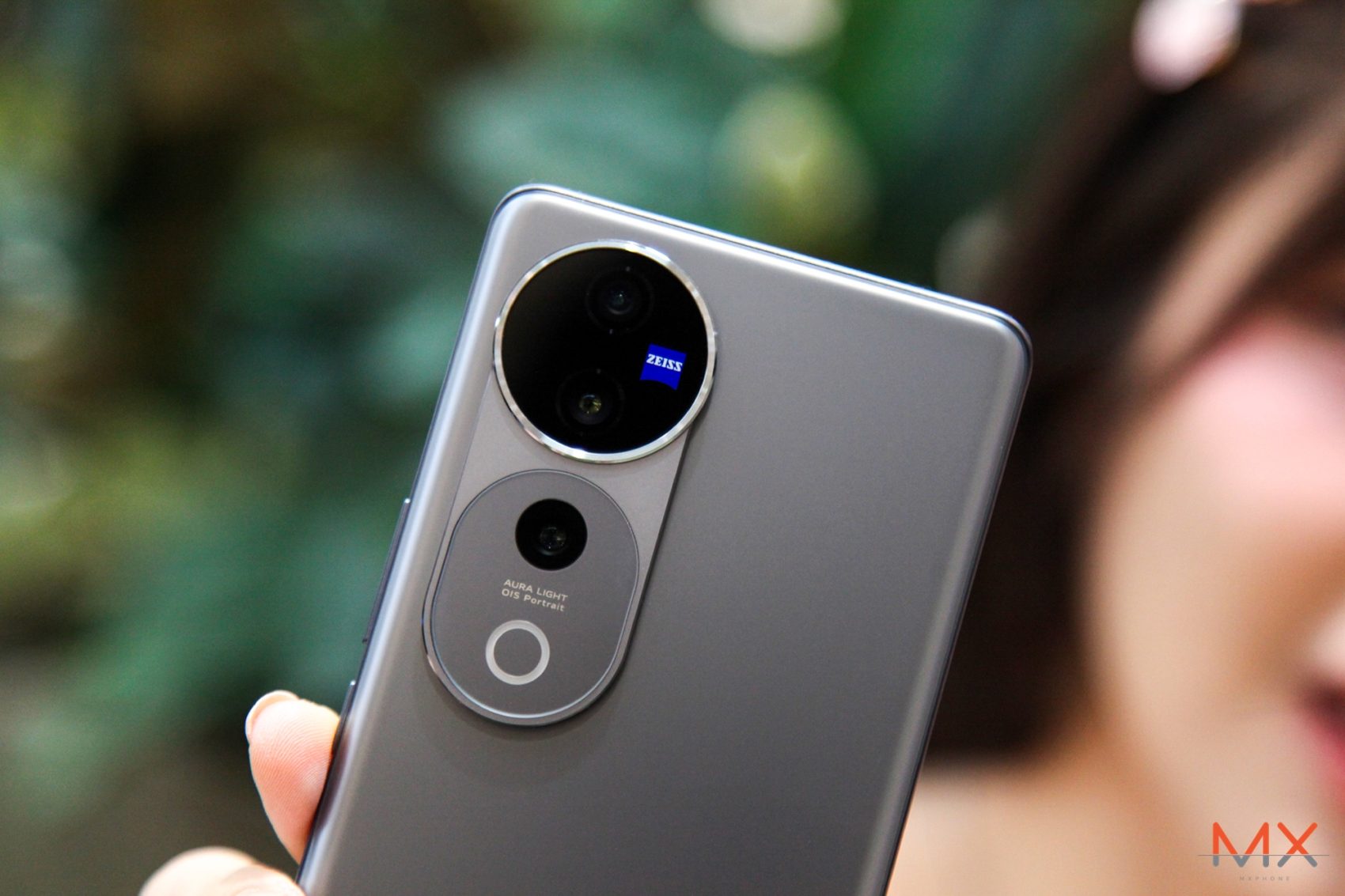 vivo V40 รีวิว