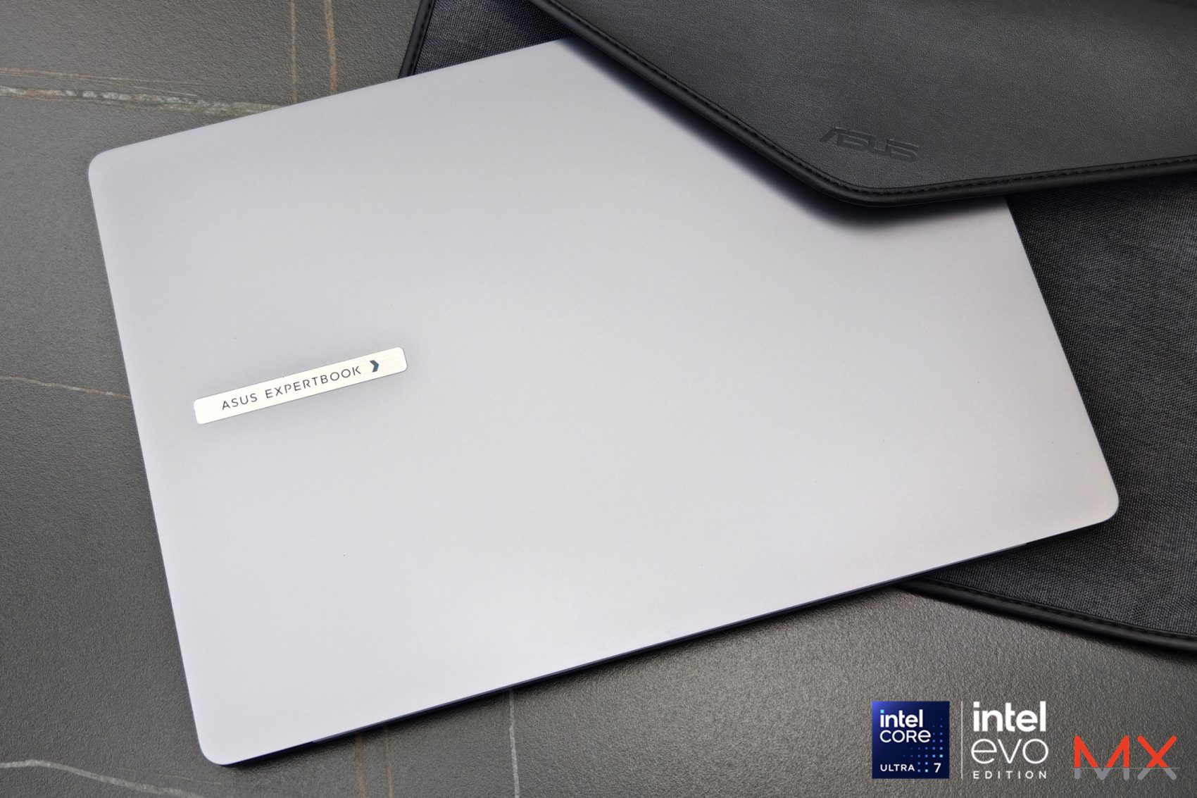 ASUS ExpertBook P5 รีวิว